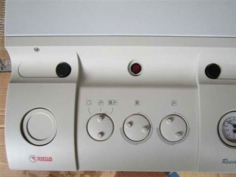 assistenza-caldaia-riello-03